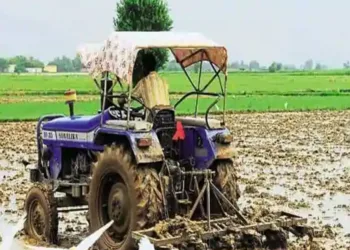 kerala agrculture department provides opportunity to farmers to get experience in various agriculture machineries